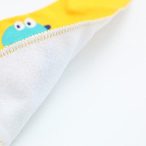 KaWaii Stylish Triangle Bandana Bib Scarfs for feeding teething drooling 4-Pack - Picture 9 of 9